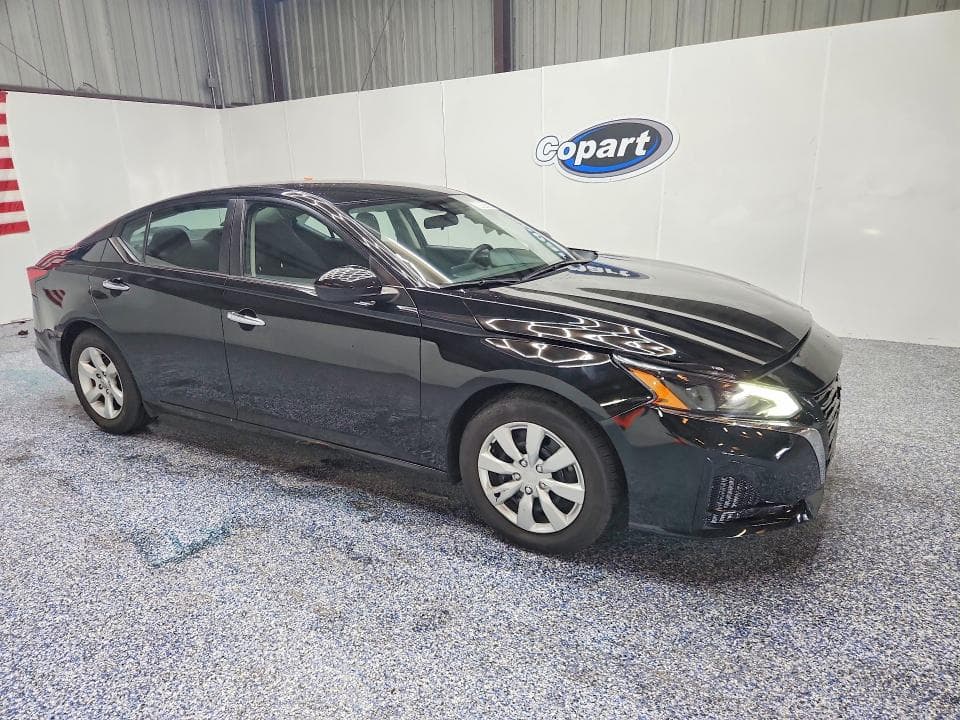 2023 NISSAN ALTIMA S 4