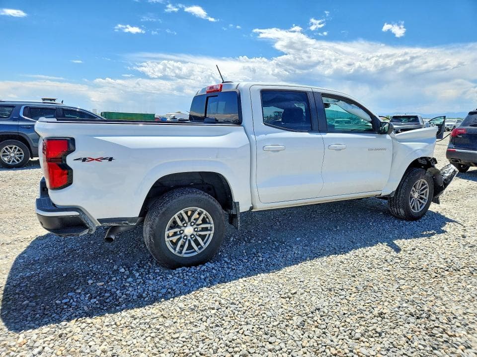 2024 CHEVROLET COLORADO LT 3
