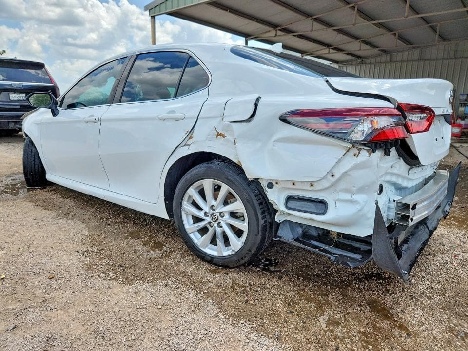 2023 TOYOTA CAMRY LE 2