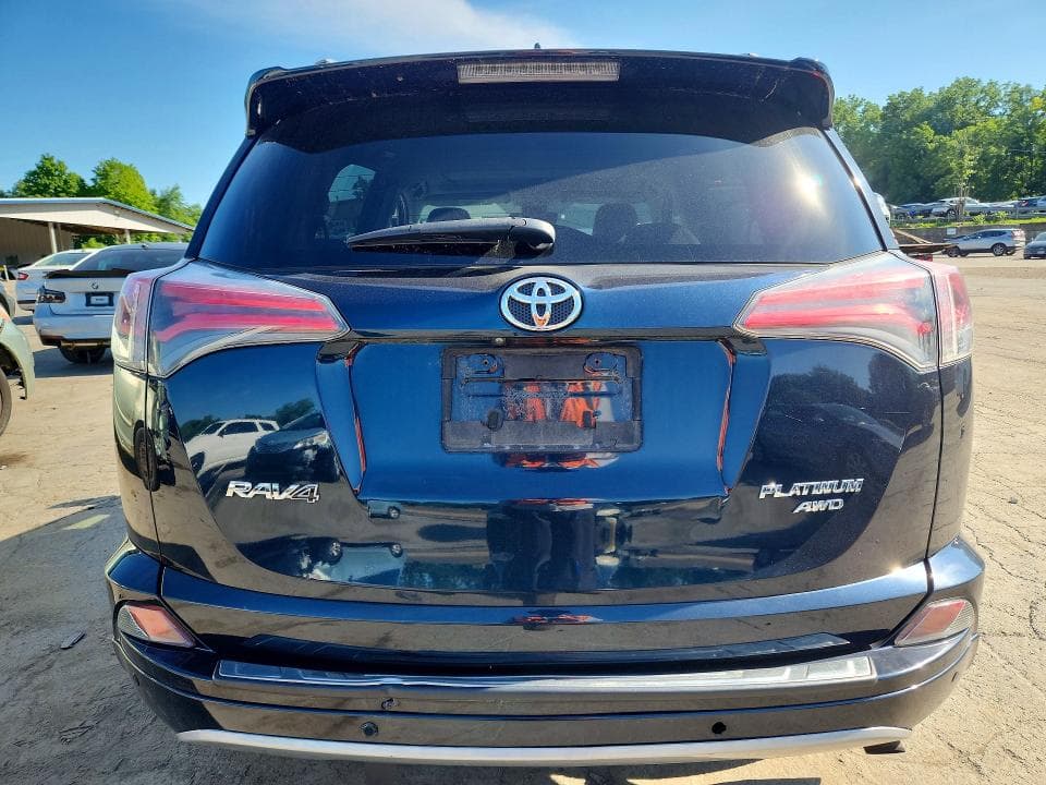 2017 TOYOTA RAV4 PLATINUM 6