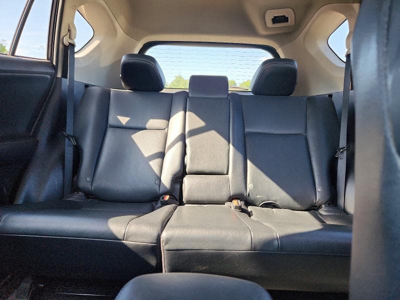 2017 TOYOTA RAV4 PLATINUM 10