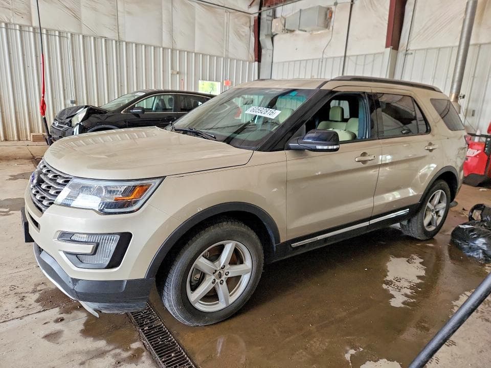 2017 FORD EXPLORER XLT - 1