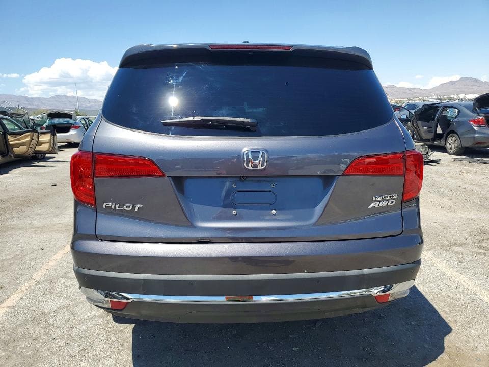 2018 HONDA PILOT TOURING 6