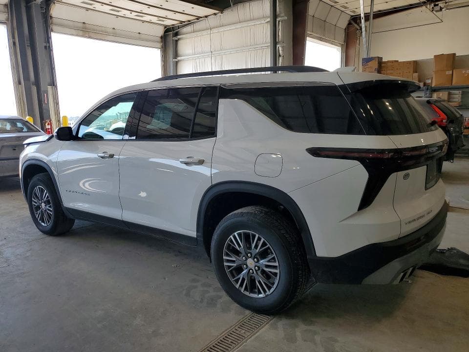 2025 CHEVROLET TRAVERSE LT 2