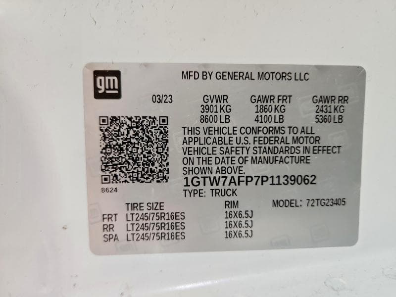 2023 GMC SAVANA G2500 13