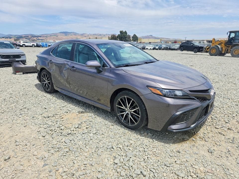 2022 TOYOTA CAMRY HYBRID SE 4