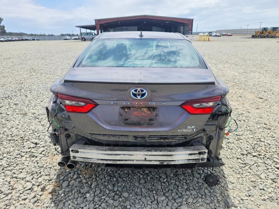 2022 TOYOTA CAMRY HYBRID SE 6