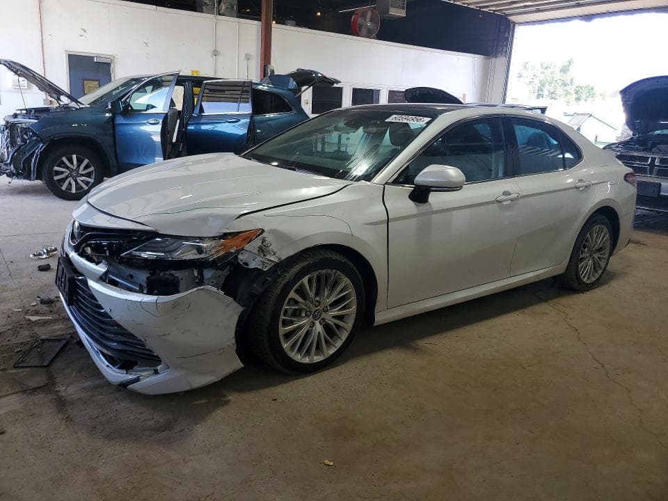 2018 TOYOTA CAMRY XLE XLE - 1