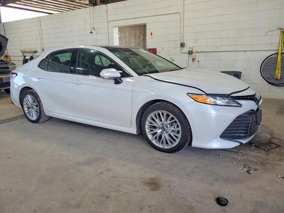 2018 TOYOTA CAMRY XLE XLE 4