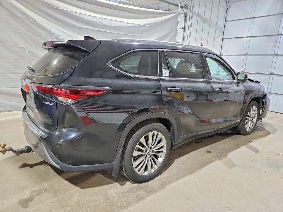 2024 TOYOTA HIGHLANDER HYBRID PLATINUM PLATINUM 3