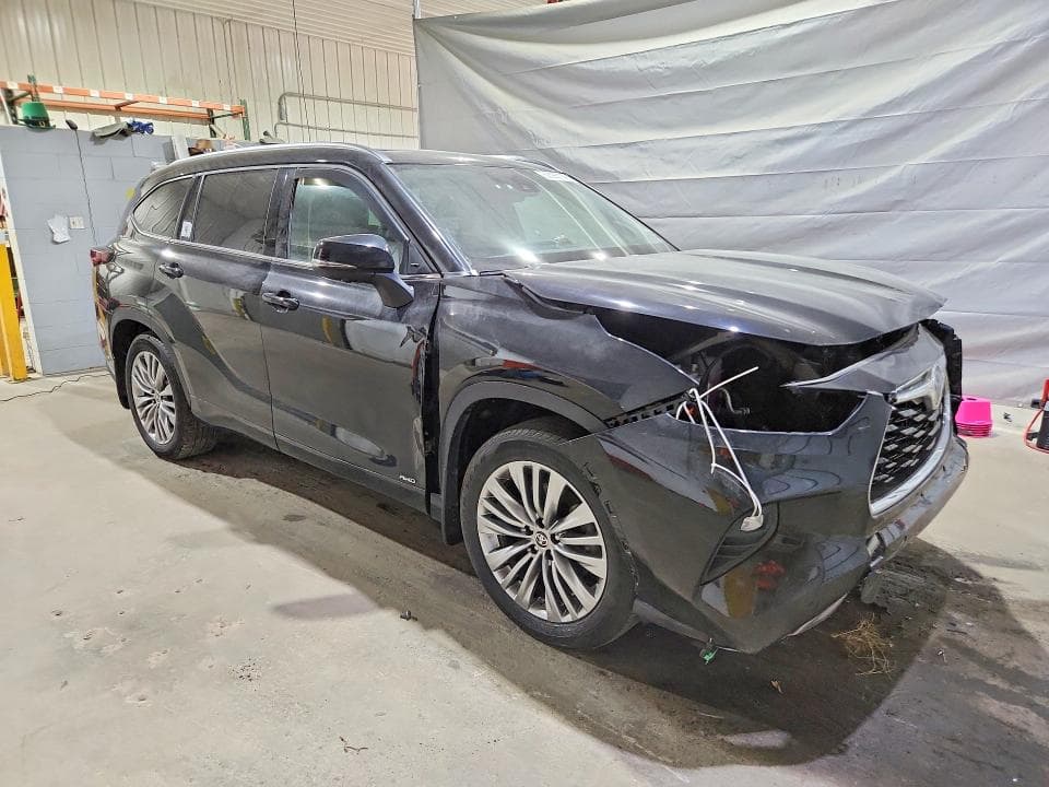 2024 TOYOTA HIGHLANDER HYBRID PLATINUM PLATINUM 4