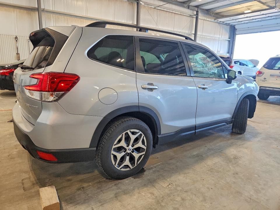 2020 SUBARU FORESTER PREMIUM 3