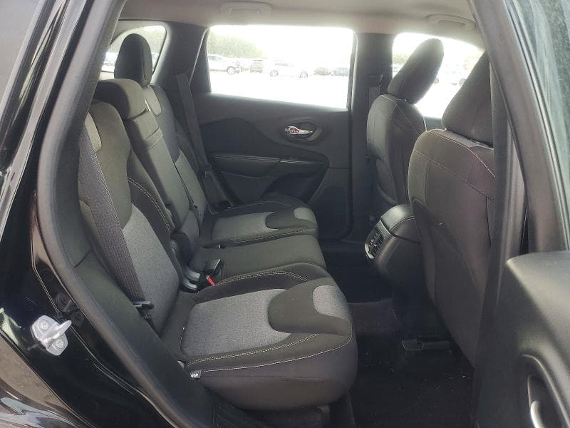 2017 JEEP CHEROKEE SPORT 11