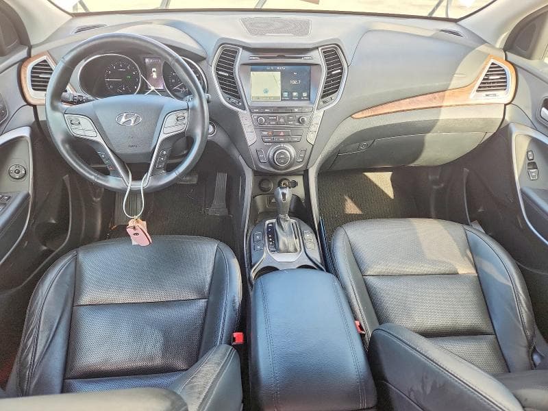 2017 HYUNDAI SANTA FE LIMITED ULTIMATE 8