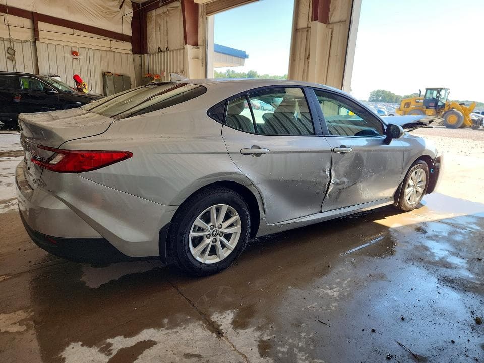 2025 TOYOTA CAMRY LE 3