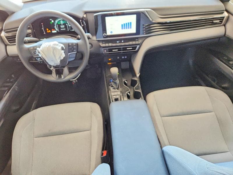 2025 TOYOTA CAMRY LE 8