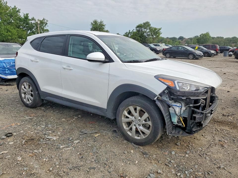 2021 HYUNDAI TUCSON SE 4