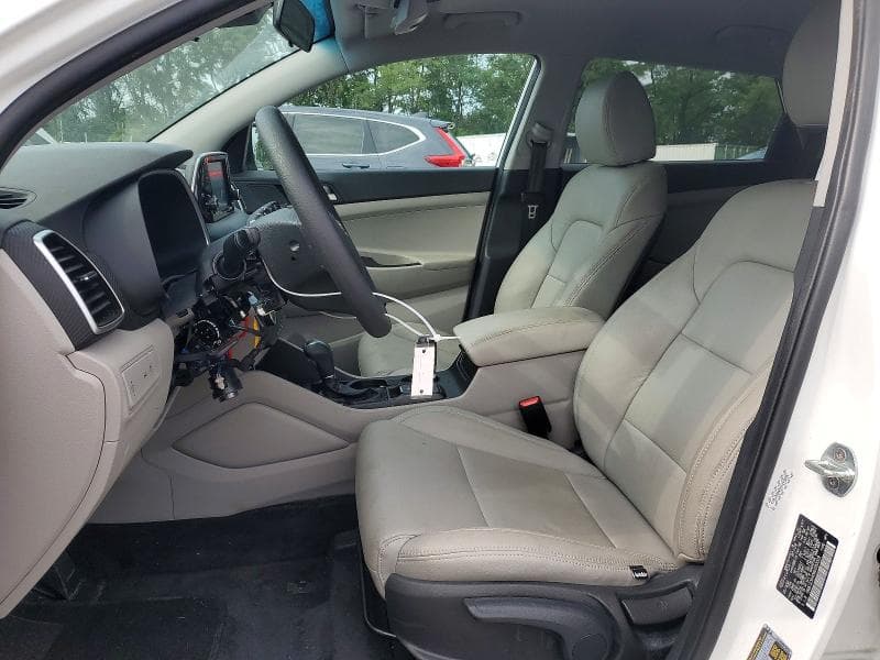 2021 HYUNDAI TUCSON SE 7