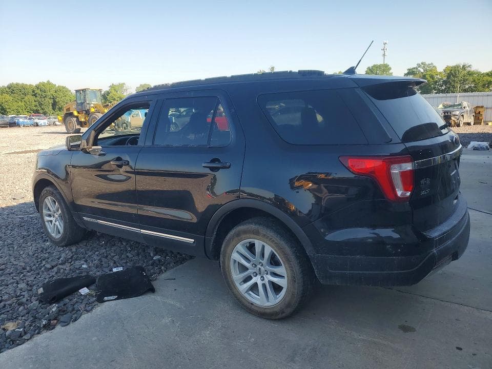 2019 FORD EXPLORER XLT 2