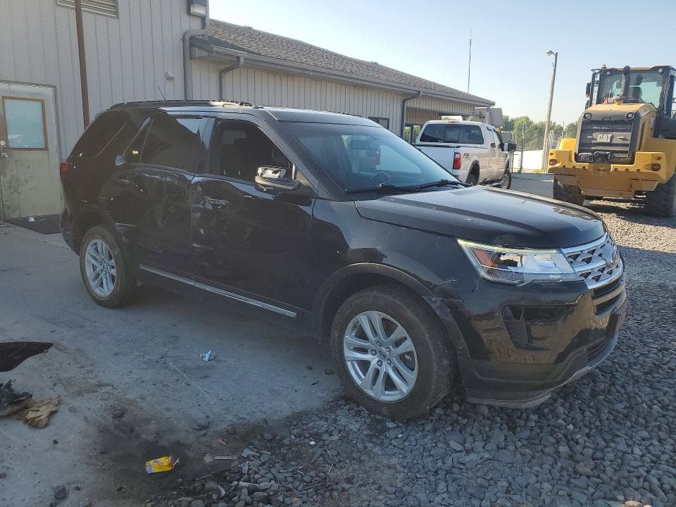 2019 FORD EXPLORER XLT 4