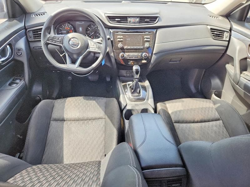 2017 NISSAN ROGUE S 8