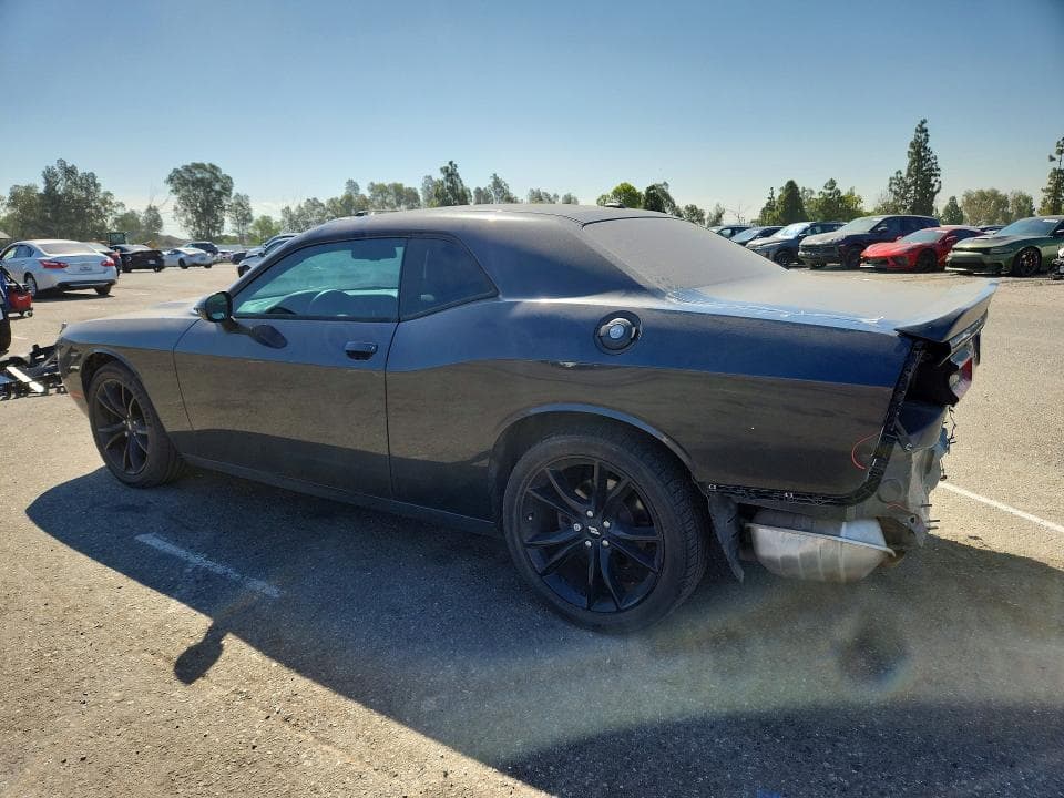 2018 DODGE CHALLENGER SXT 2