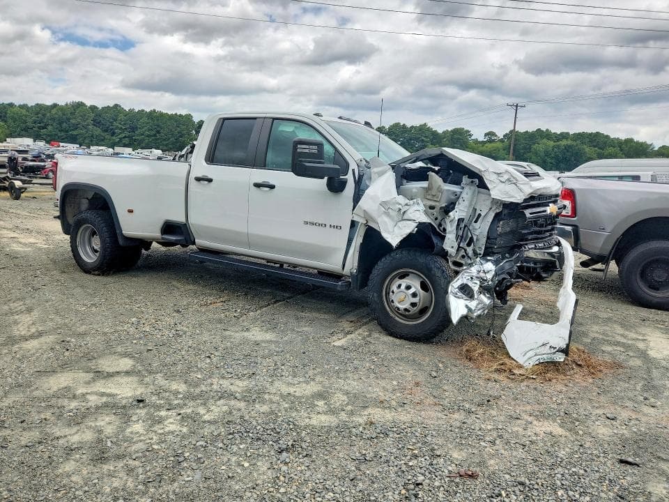2025 CHEVROLET SILVERADO K3500 4