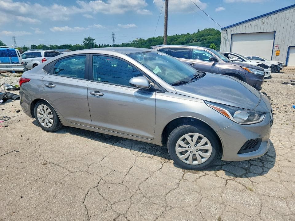 2021 HYUNDAI ACCENT SE 4
