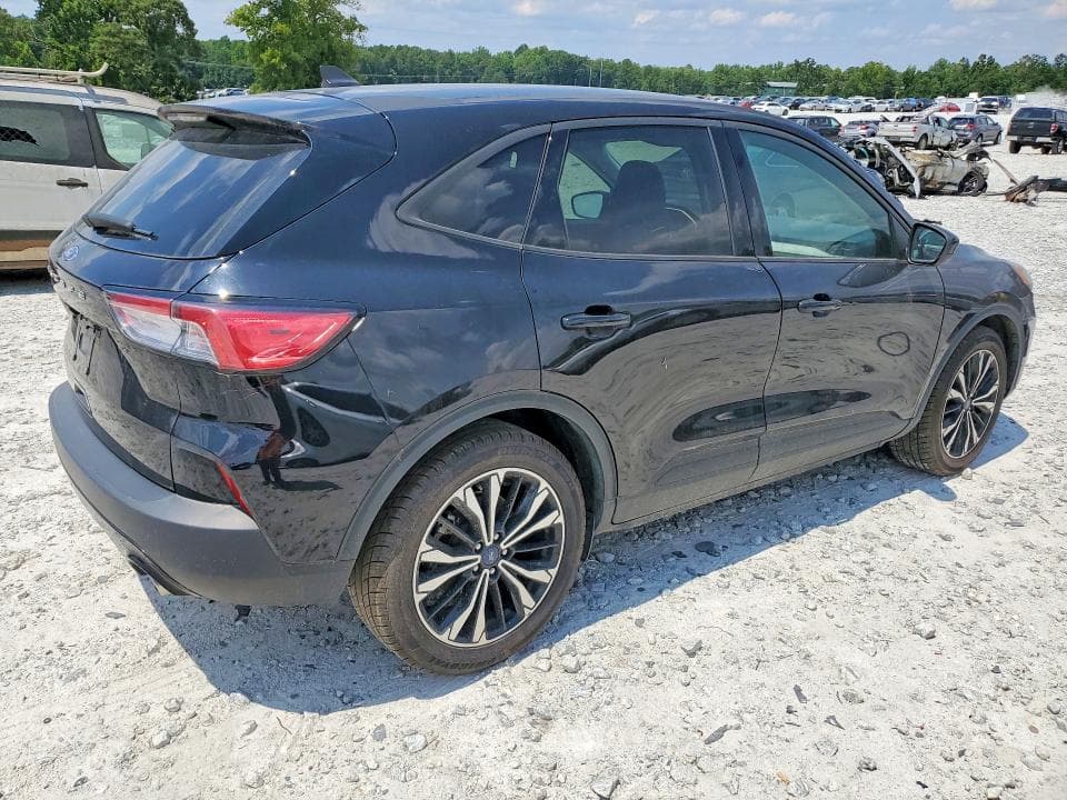 2022 FORD ESCAPE SE SE 3