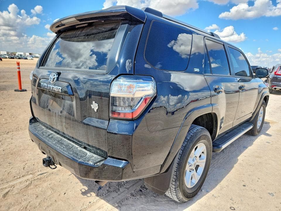 2022 TOYOTA 4RUNNER SR5 PREMIUM 3