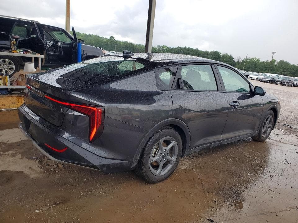 2025 KIA K4 LXS 3