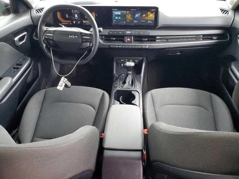 2025 KIA K4 LXS 8