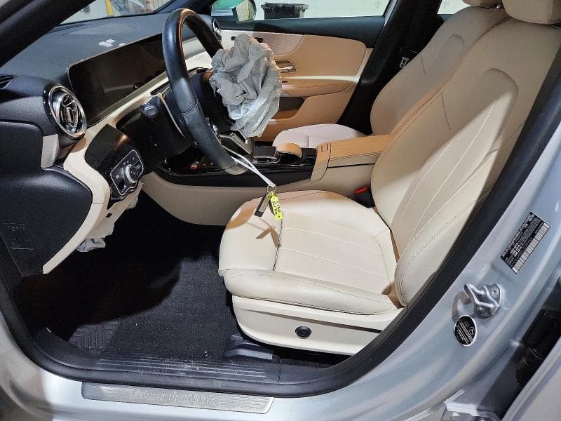 2020 MERCEDES-BENZ A 220 4MATIC 7