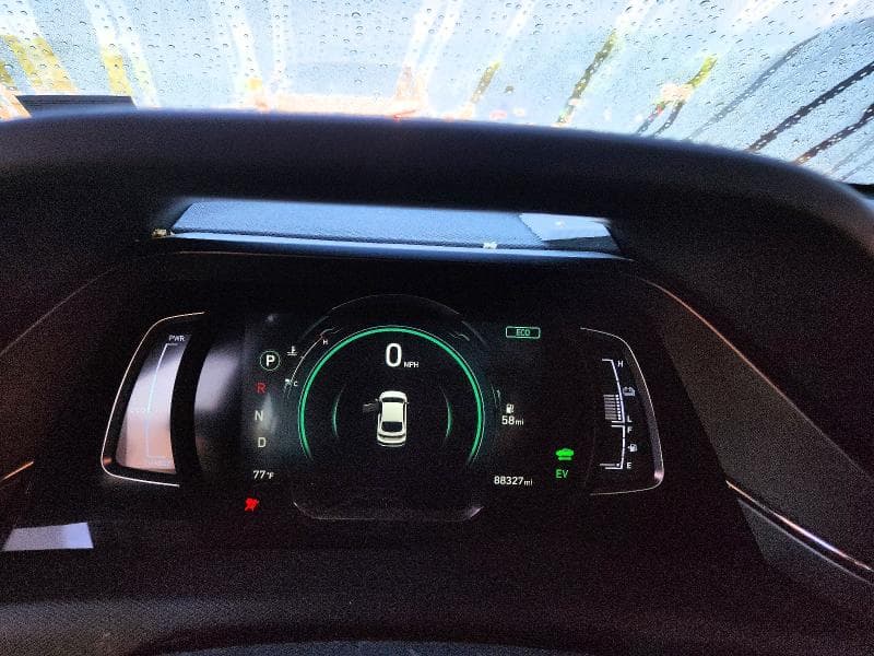 2020 HYUNDAI IONIQ SEL 9