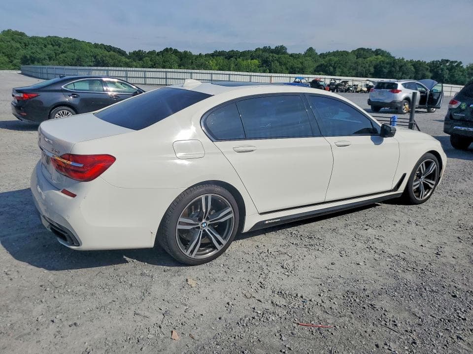 2017 BMW 750 XI 3
