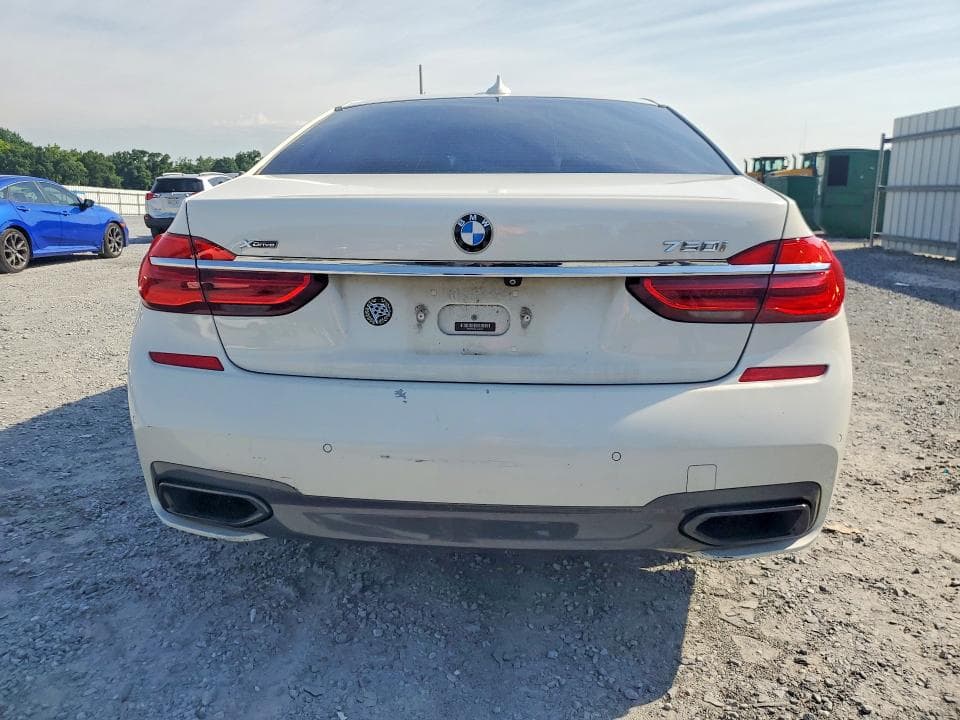 2017 BMW 750 XI 6