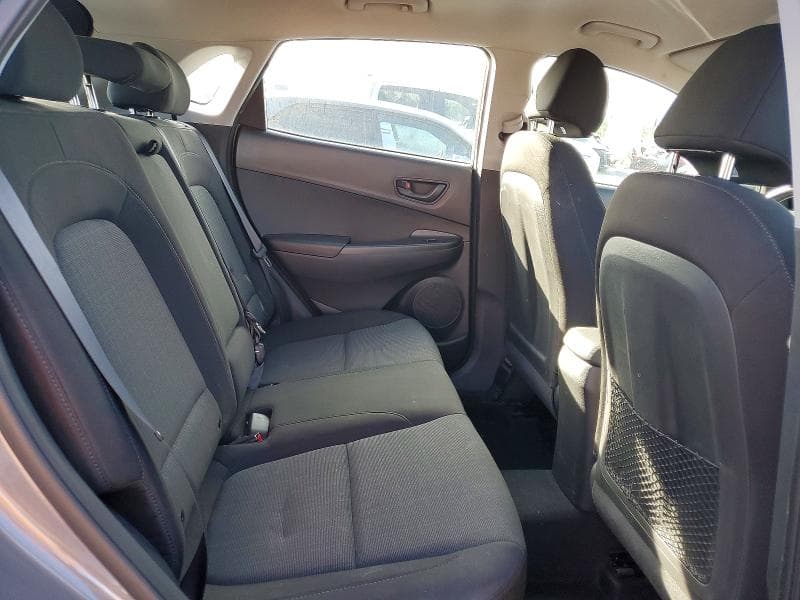 2022 HYUNDAI KONA SE SE 10