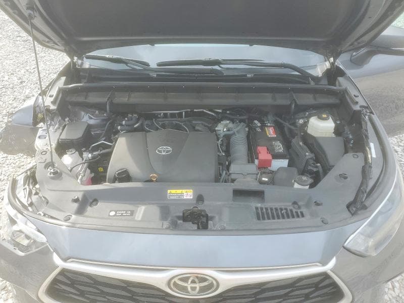 2022 TOYOTA HIGHLANDER LE 12