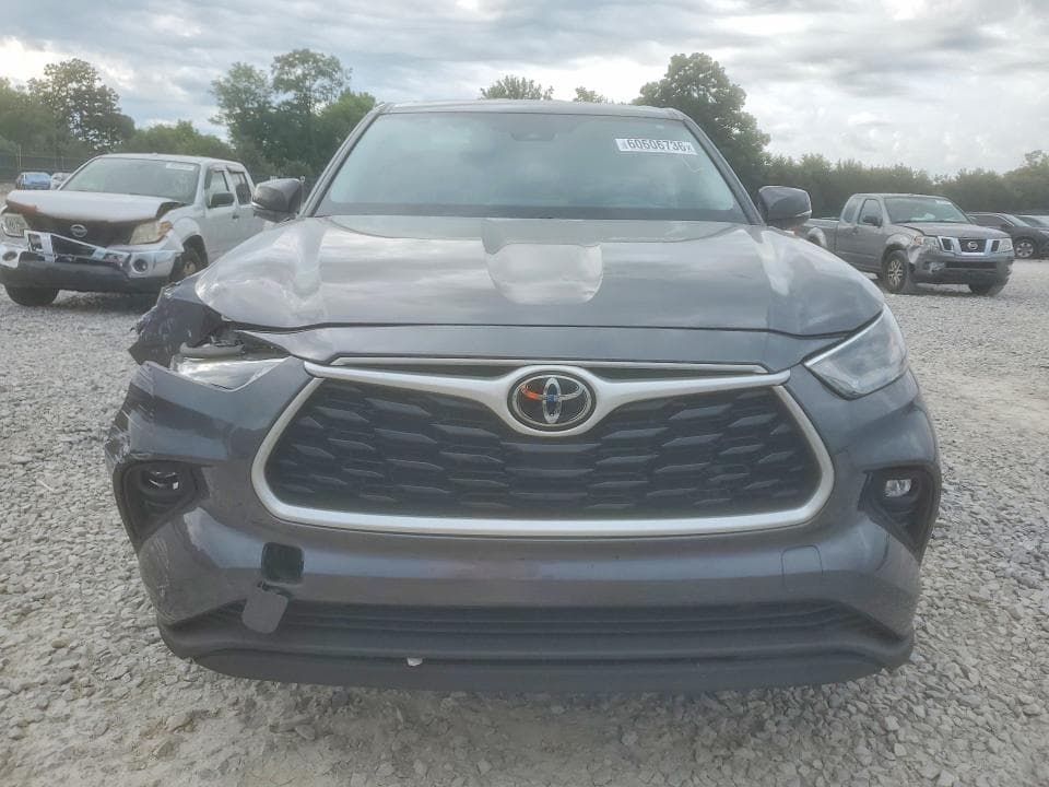 2022 TOYOTA HIGHLANDER LE 5