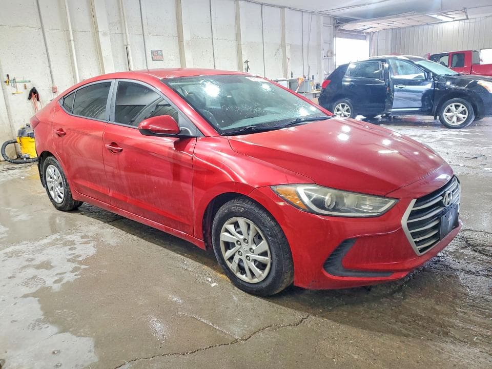 2017 HYUNDAI ELANTRA SE 4