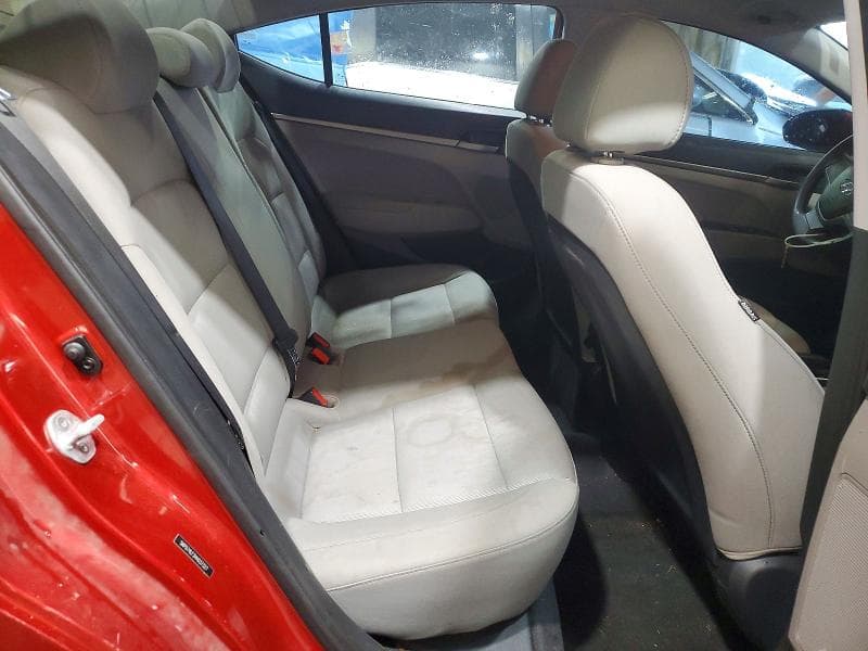 2017 HYUNDAI ELANTRA SE 10