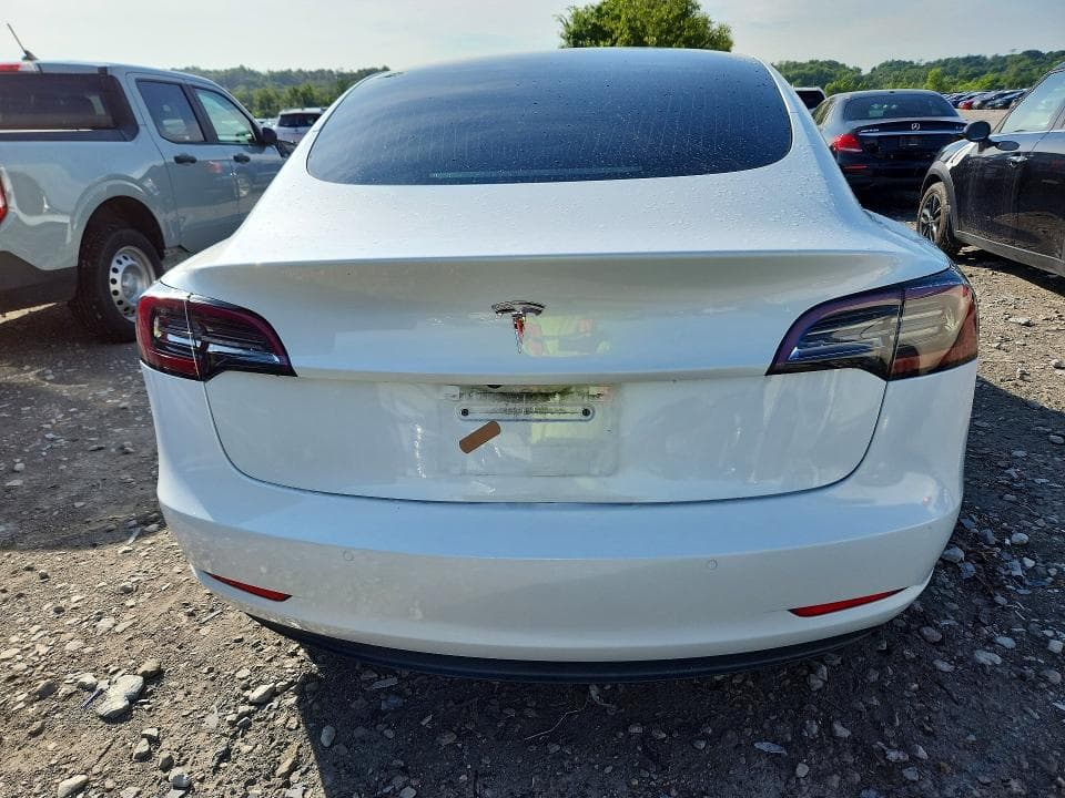 2019 TESLA MODEL 3 6