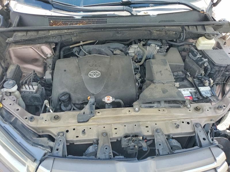 2018 TOYOTA HIGHLANDER LIMITED LIMITED 11