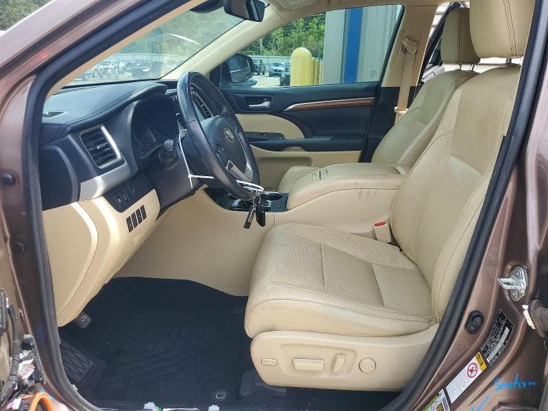 2018 TOYOTA HIGHLANDER LIMITED LIMITED 7