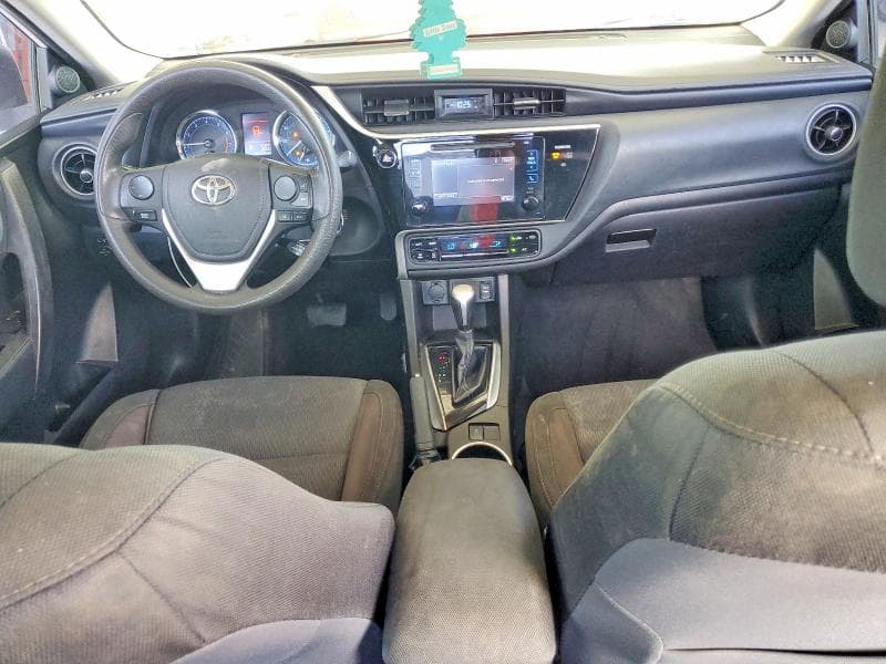 2017 TOYOTA COROLLA LE 8