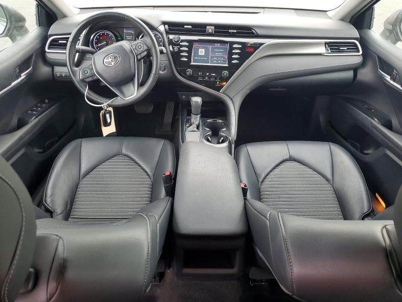 2018 TOYOTA CAMRY SE 8