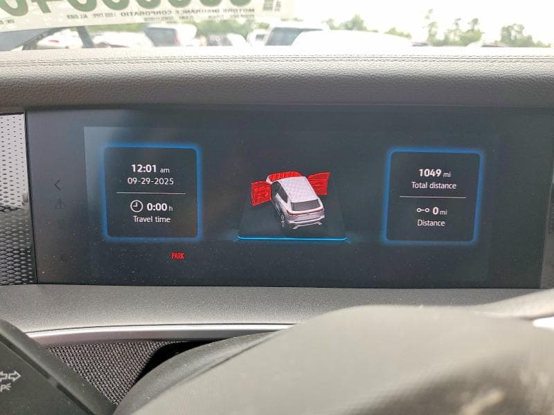 2025 VOLKSWAGEN TIGUAN S 9