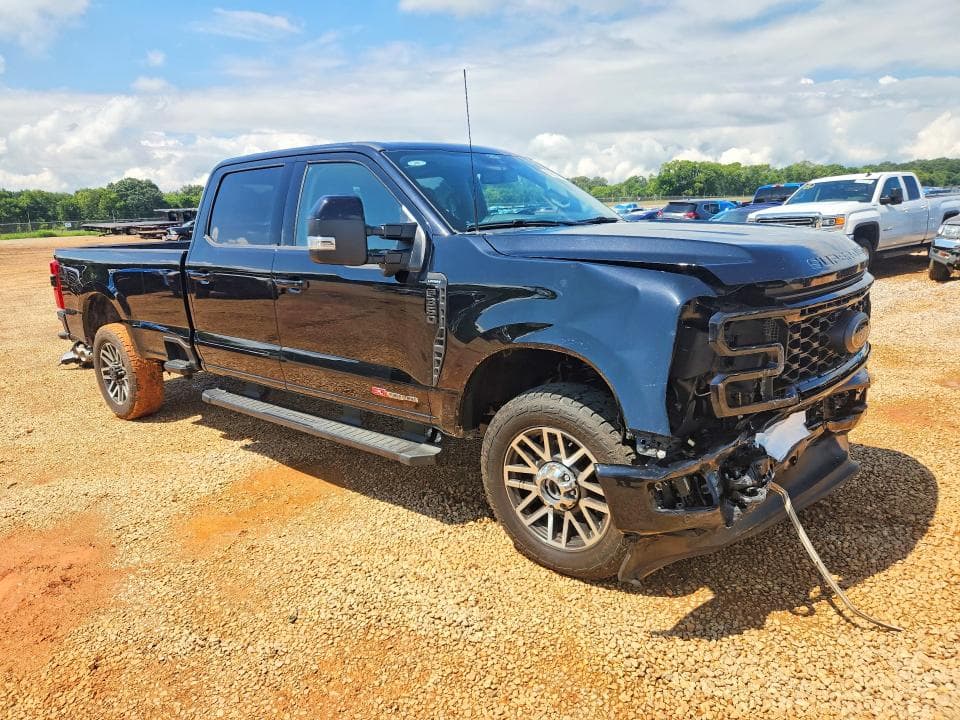 2025 FORD F350 SUPER DUTY 4