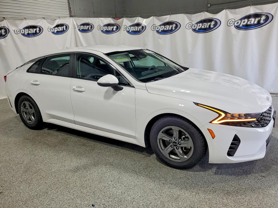 2023 KIA K5 LXS 4