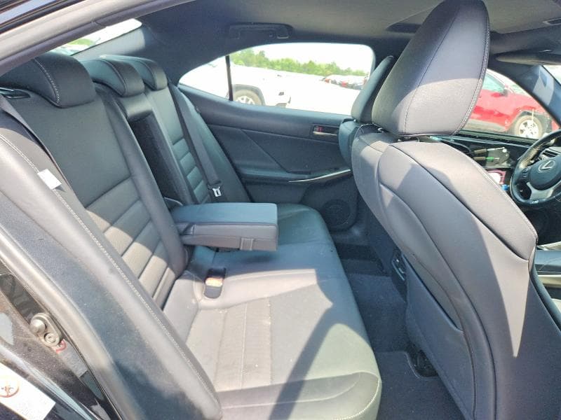 2017 LEXUS IS 300 10